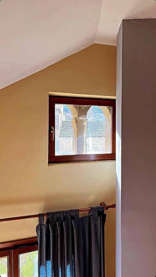 Santa Cruz de la Serós Apartamentos Turisticos San Juan De La Pena מראה חיצוני תמונה